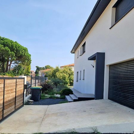 Havre De Paix Jardin Parking Proche Du Bord De Mer Сент-Марі-ла-Мер Екстер'єр фото