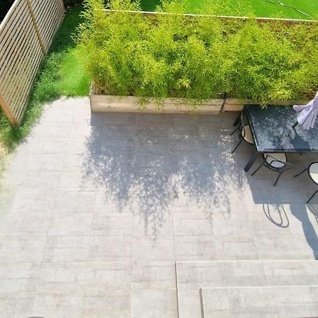Havre De Paix Jardin Parking Proche Du Bord De Mer Сент-Марі-ла-Мер Екстер'єр фото