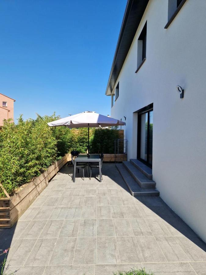 Havre De Paix Jardin Parking Proche Du Bord De Mer Сент-Марі-ла-Мер Екстер'єр фото